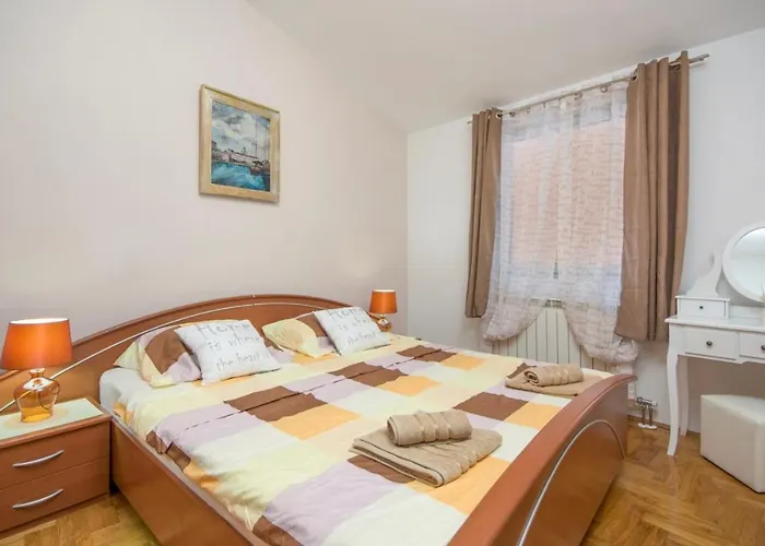 Centre Sea View Πούλα